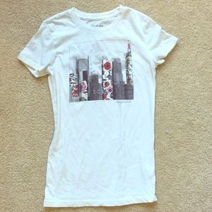 Aeropostale graphic white top